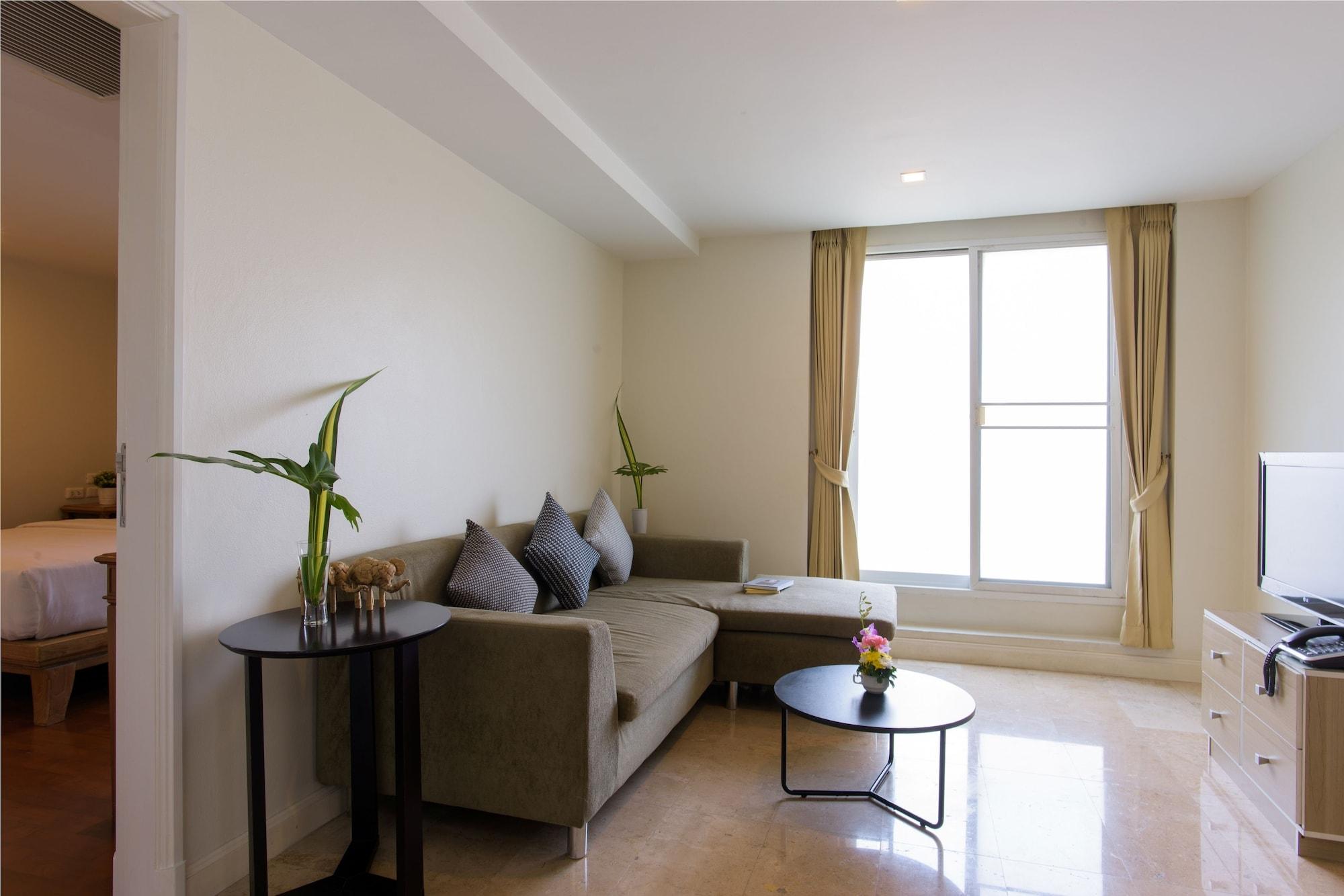 Sabai Sathorn Apartment Bangkok