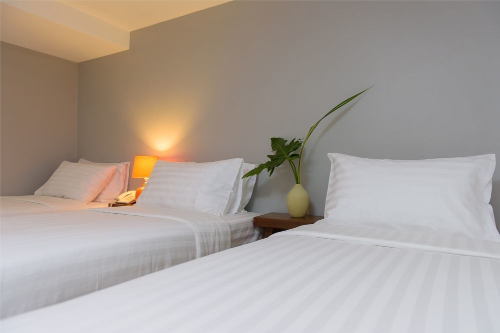 Sabai Sathorn Apartment *